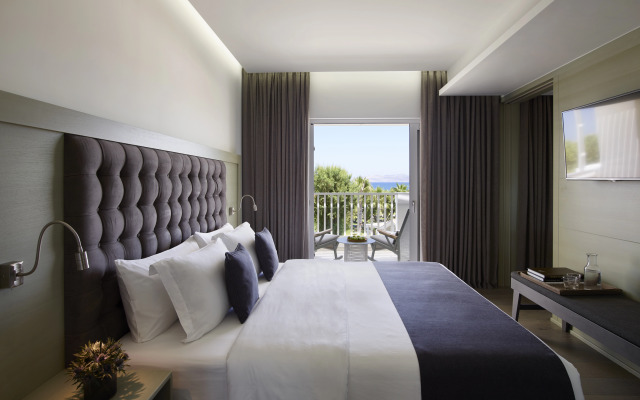 Neptune Luxury Resort