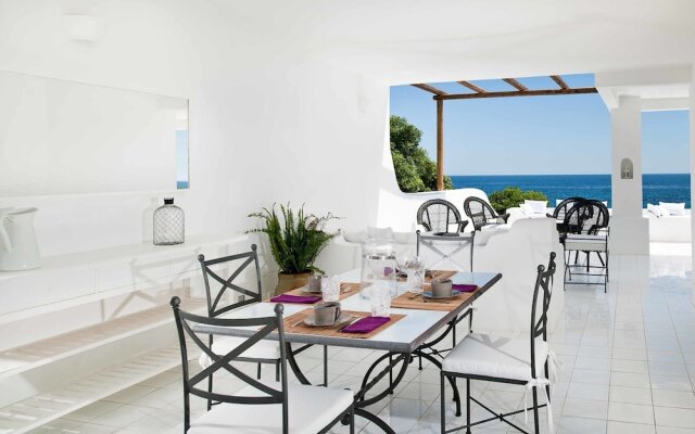 Modern Villa In Fontane Bianche With Terrace