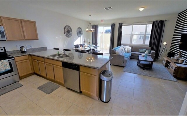 ACO FUN – 4 bd Townhome (1610)