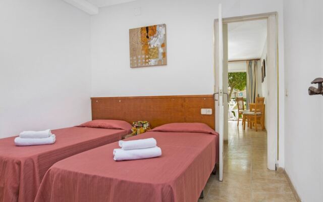 Apartment - 1 Bedroom with Pool and WiFi - 107975