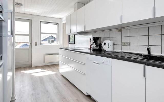 Inviting Holiday Home in Henne With Solarium