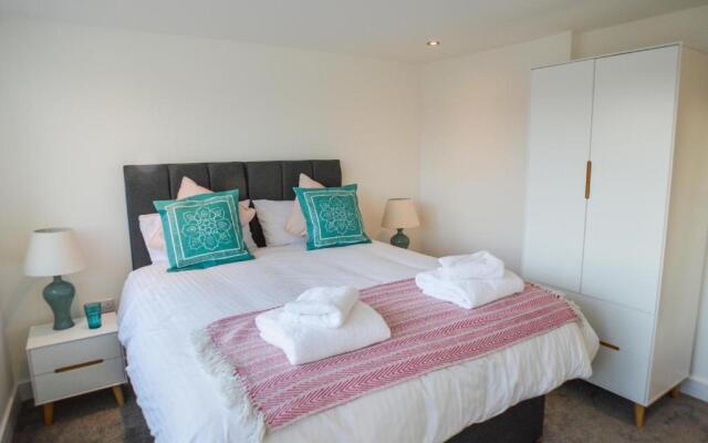 Anstey Heights Apartments