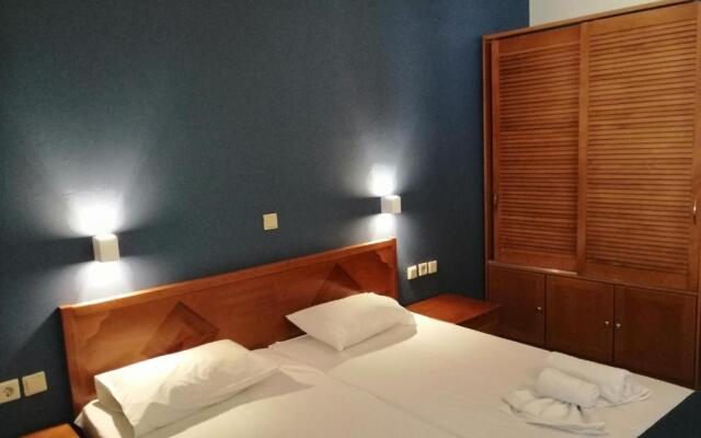Eleni Beach Apartment