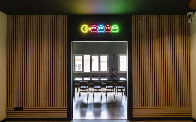 Wonder Hostel