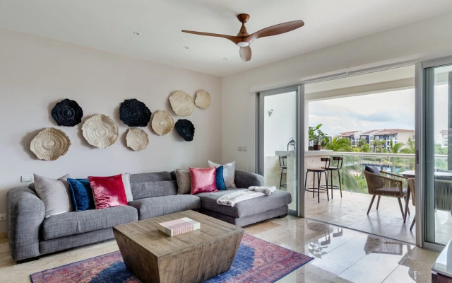 Casa El Secreto 2 Bedroom Condo by Redawning