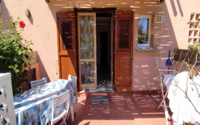 Dimora Oleandro 50m From Beach