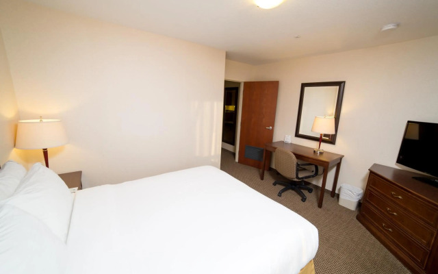 Holiday Inn Express Hotel & Suites Drayton Valley by IHG