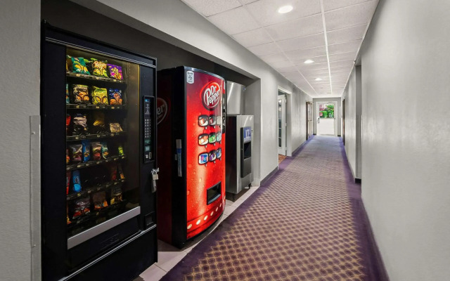 Econo Lodge Inn & Suites Mesquite - Dallas East