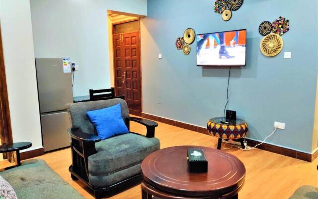 2-bedroom (queen beds) condo near Acacia Mall