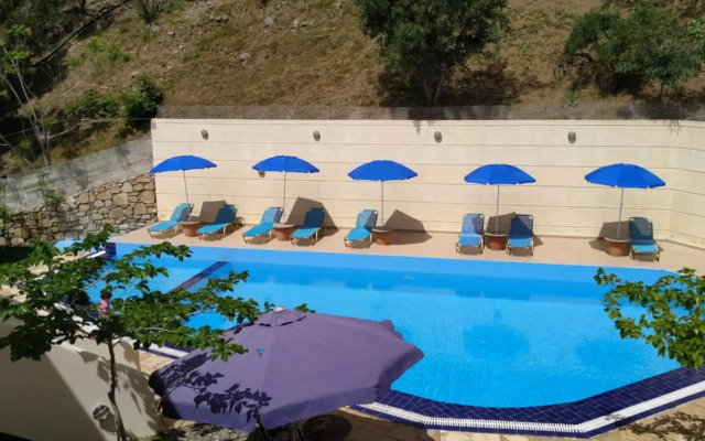 Sfinias Apartments