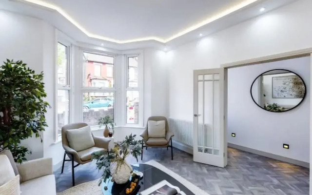 The Harlesden Hideaway - Elegant 4bdr House With Garden