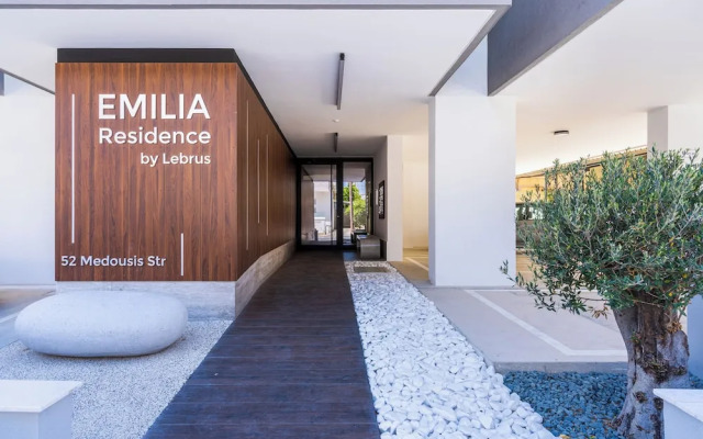Lunette Artful 1-BR Apartment in Larnaca