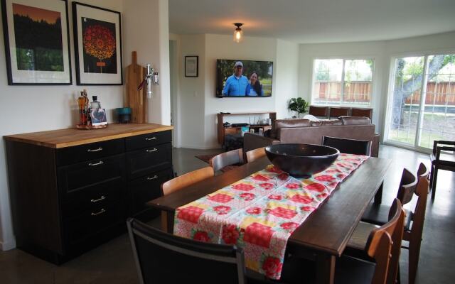 The Eastside - Healdsburg - 3 Br Home