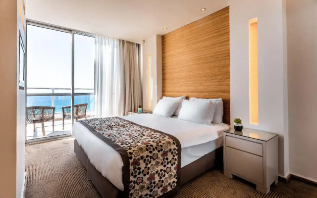 David's Harp Hotel and Suits