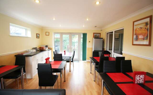 Flexistay Ambers Gatwick Aparthotel