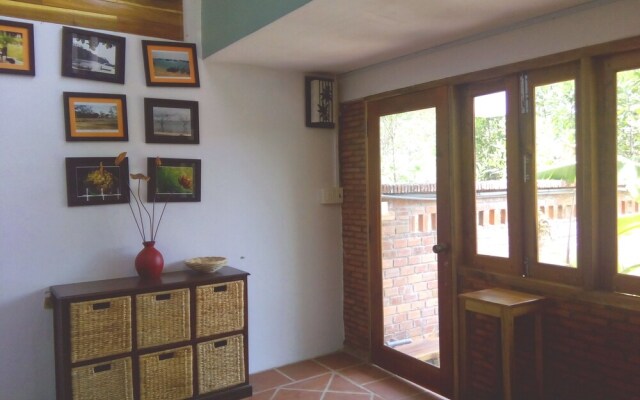 La Paloma Resort