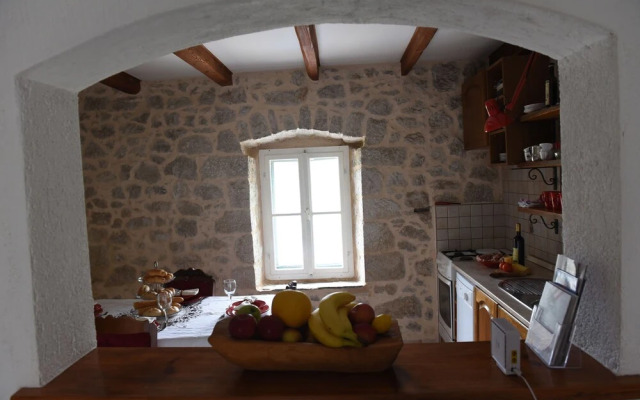 Dalmatian romantic traditional apartment