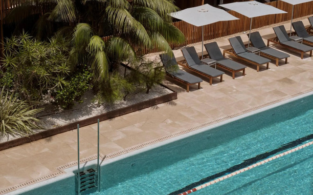 Las Gaviotas Suites Hotel