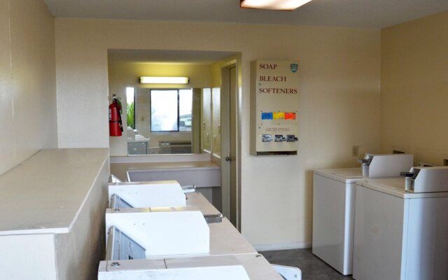 Travelodge by Wyndham San Antonio Lackland AFB North
