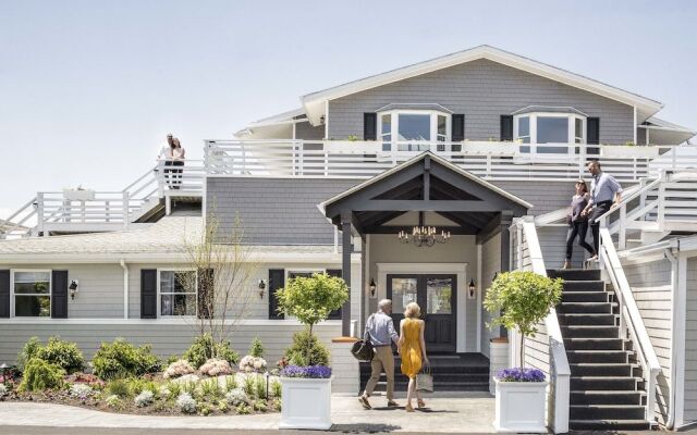 Boothbay Harbor Oceanside Inn