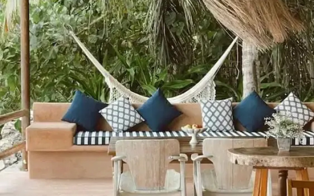w Stunning 6BR Beachfront Villa in Rosario