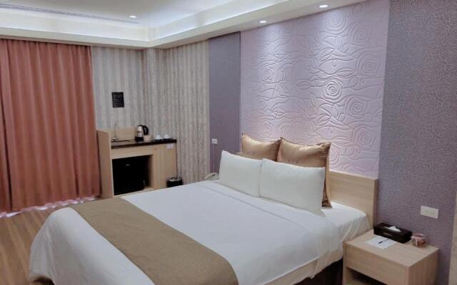 Golden Sands Motel