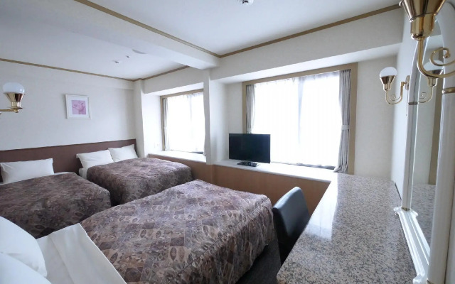 U Community Hotel