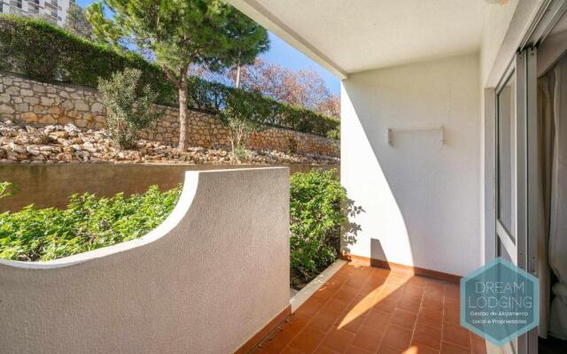 Green 104 - Dream Lodging