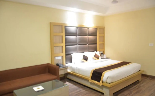 Tulip Tree Hotel