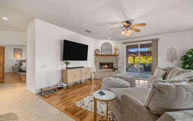 Palm View House