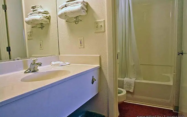 Motel 6 Columbia West