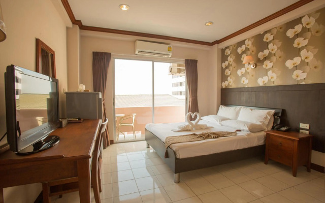 Inn House Hotel