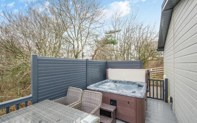 Nunland Hillside Lodges
