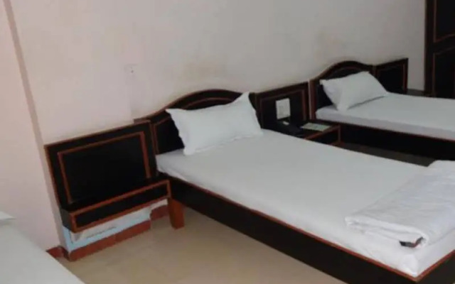 Hotel Mangal Regency