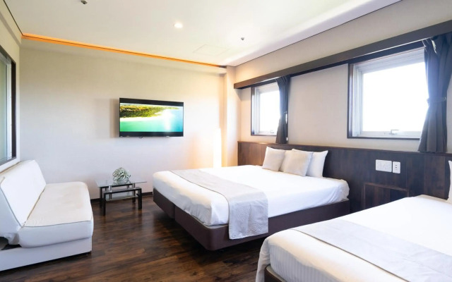Rycom Crystal Hotel