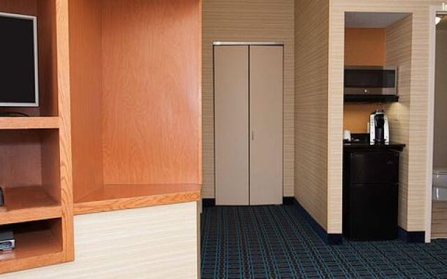 Comfort Inn & Suites South Akron