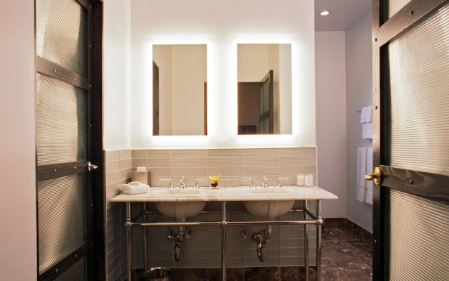 Gild Hall, A Thompson Hotel, by Hyatt