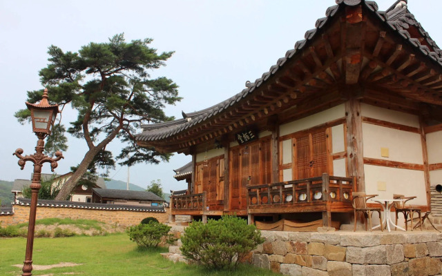 Ongyejongtaek Sambaekdang