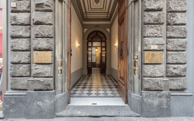 Charming 2bed Apt Overlooking Duomo