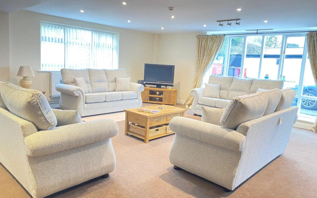 Whitton Lodge Guest House