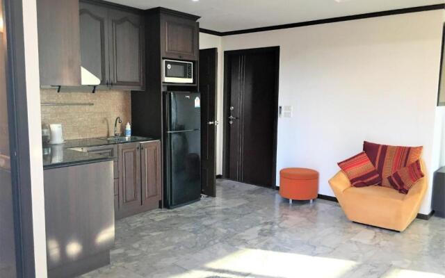 Pratumnak 1 bed Condo With sea View