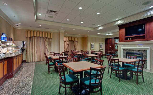 Holiday Inn Express & Suites Milton by IHG