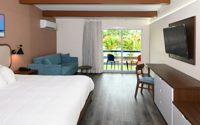 Golden Host Resort - Sarasota
