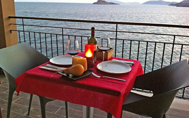 Hotel Rocce Rosse SPA and Residence
