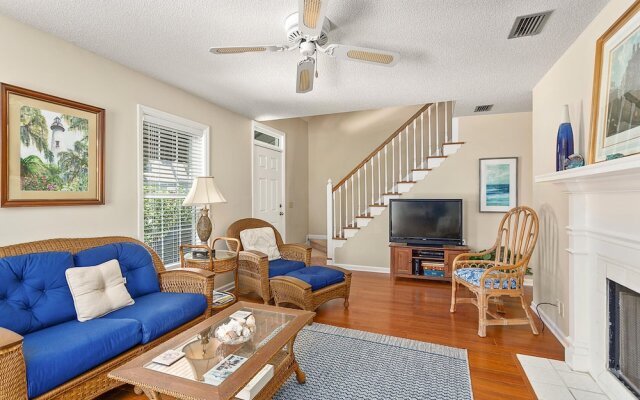 111 Mews Circle by Hodnett Cooper