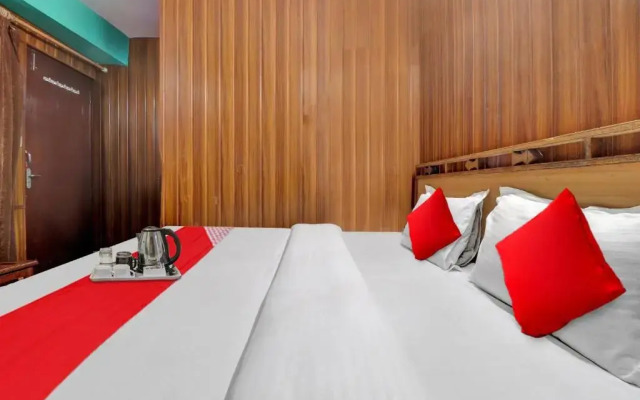 OYO 92514 Savitri Hotel Nand Palace