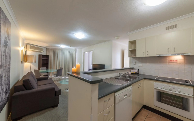West End Central Apartments