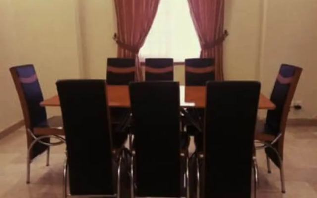 Royal Galaxy Guest House