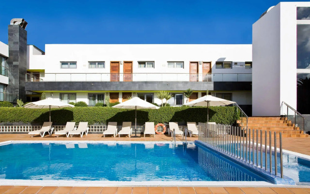Livvo Corralejo Beach Hotel