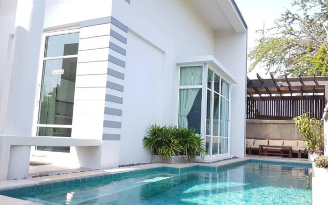 Paknampran 2 Bedrooms Pool Villa